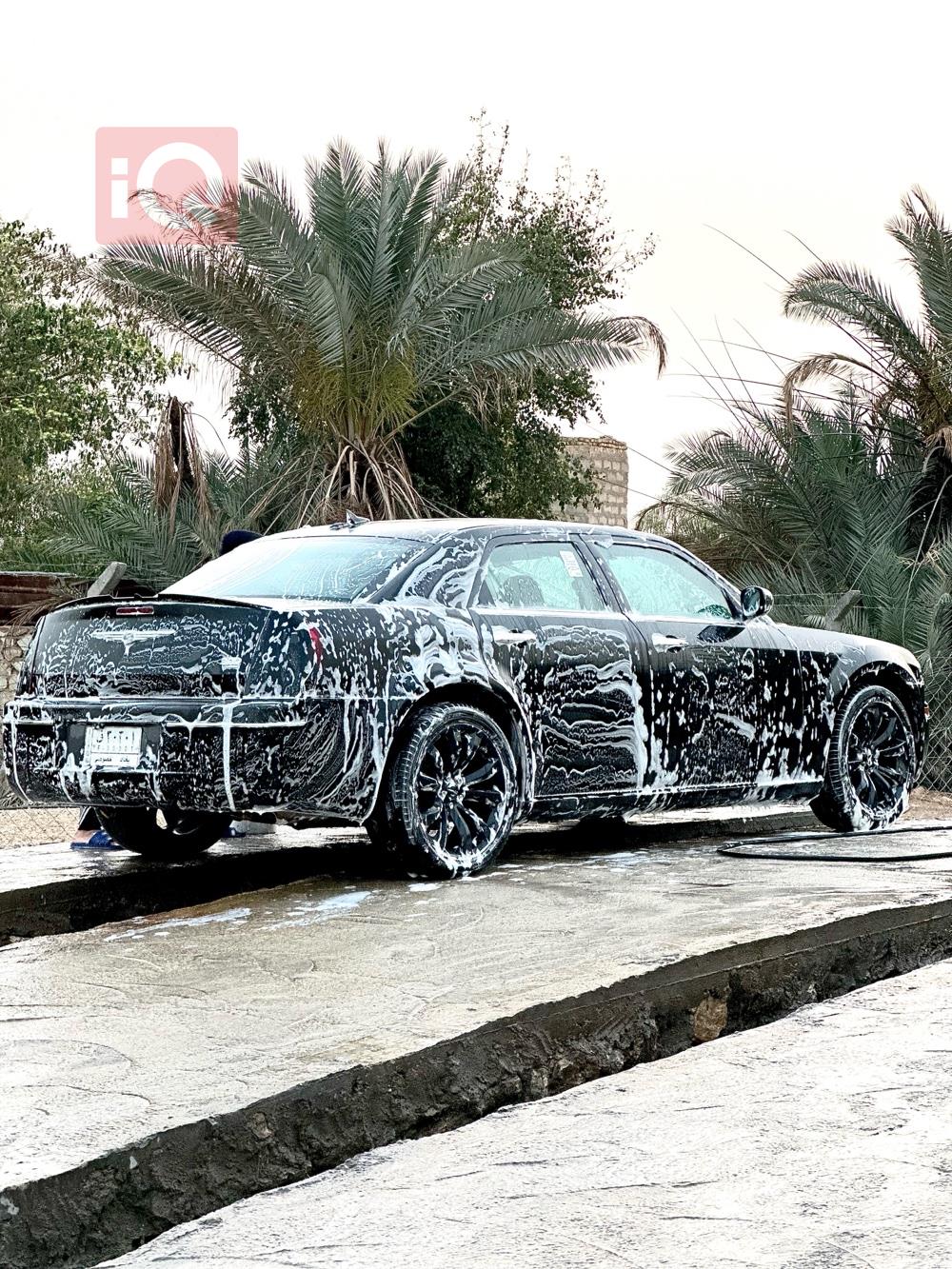 کرایسلەر 300